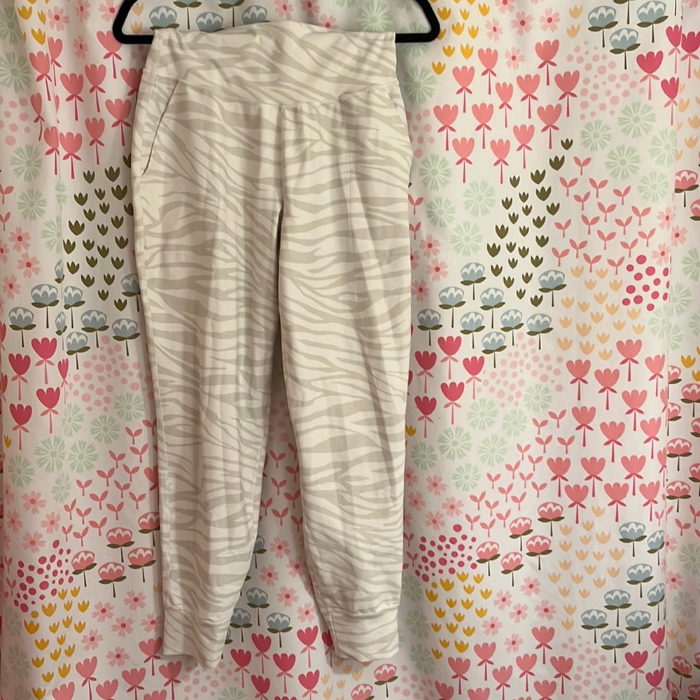 Old navy athletic pants